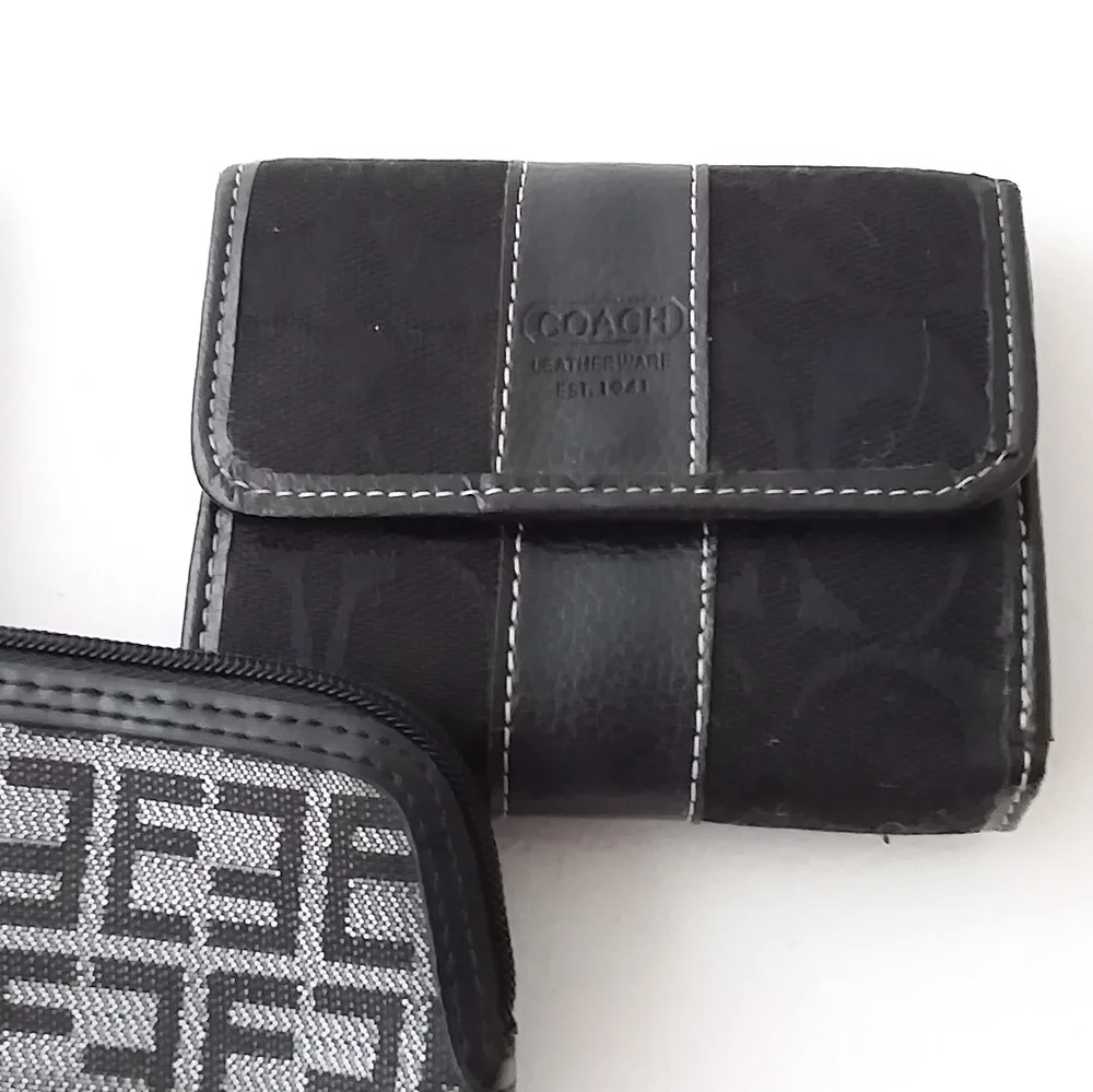 Wallets - Picture 2 of 4